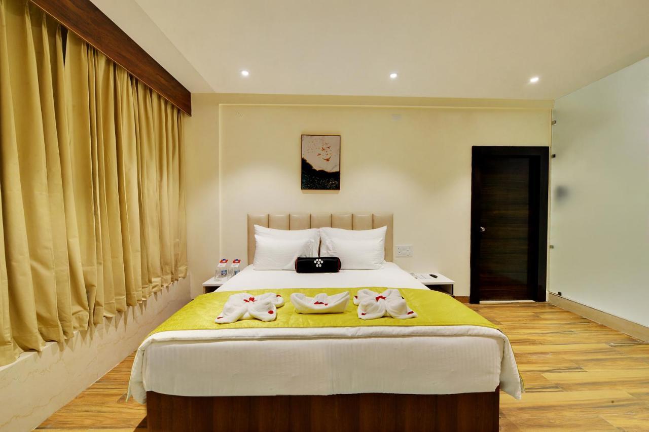 Mastiff Select Gulbarga Hotel Гулбарга Экстерьер фото