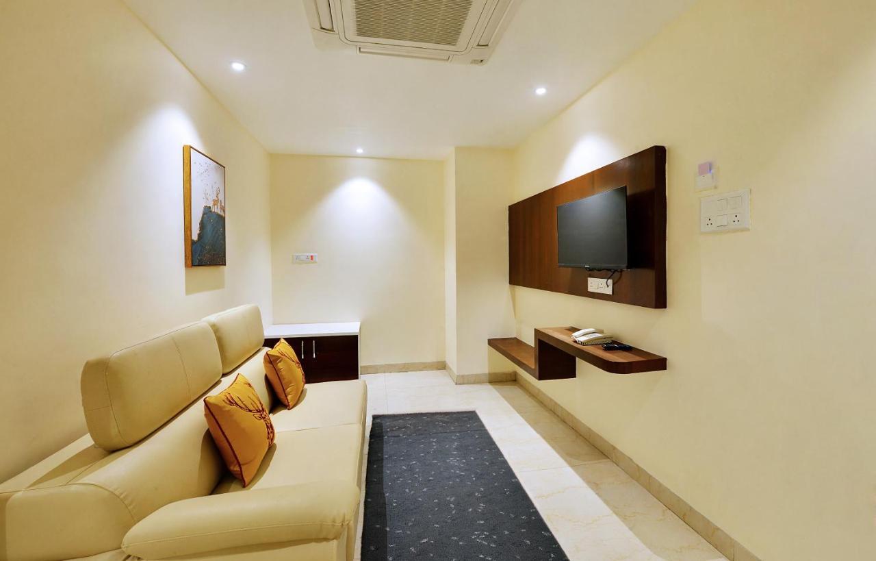Mastiff Select Gulbarga Hotel Гулбарга Экстерьер фото