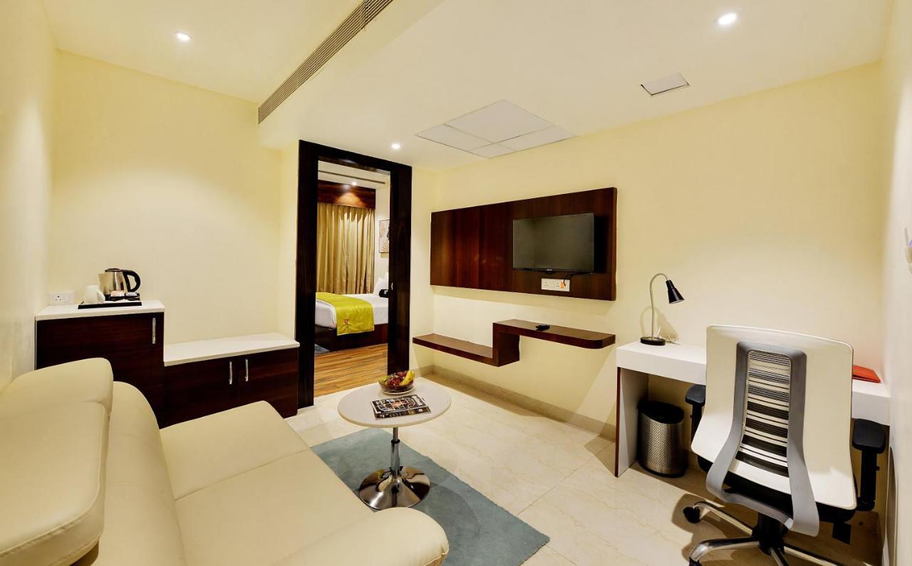 Mastiff Select Gulbarga Hotel Гулбарга Экстерьер фото